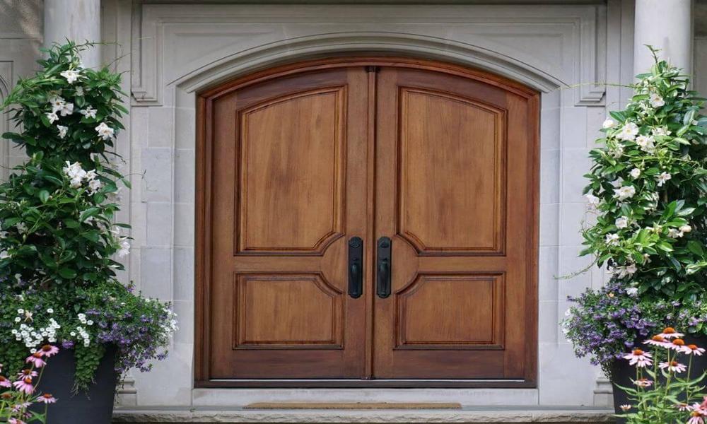 Is Your Villa Entrance Door Making a Grand Statement?